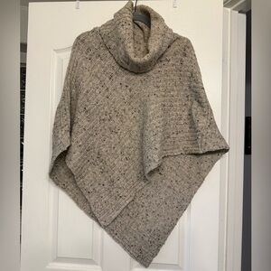 IrelandsEye 100% Merino Wool Cowl Neck
Asymmetric Poncho Cape - Oatmeal Speckled